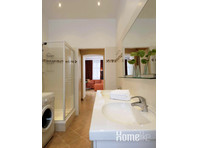 Bright and modern Comfort Business Apartment suitable for… - Διαμερίσματα