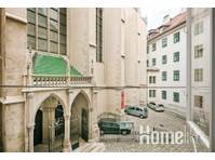 Classic Innere Stadt 2BR in Core City Center - Квартиры