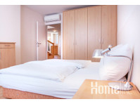 Amplio y cómodo: piso familiar o compartido de 120m² cerca… - Pisos