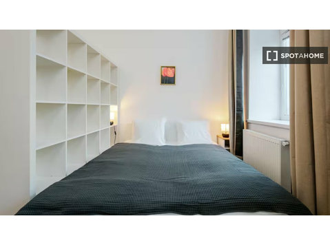 Neu-Penzing, Viyana'da kiralık stüdyo - Apartman Daireleri