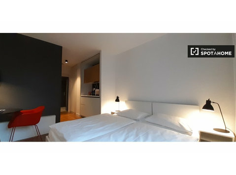 Studio à louer à Vienne, charges comprises - Appartements