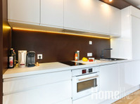 Two-Bedroom Apartment with terrace and park view - Apartemen