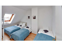 2 ZIMMER-DACHWOHNUNG IN WIEN - 18. BEZIRK - WÄHRING,… - Serviced apartments