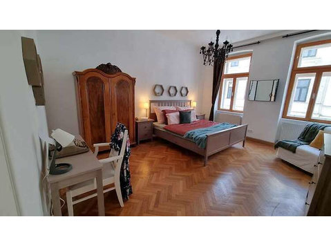 4 ROOM APARTMENT IN WIEN - 17. BEZIRK - HERNALS, FURNISHED,… - Ενοικιαζόμενα δωμάτια με παροχή υπηρεσιών