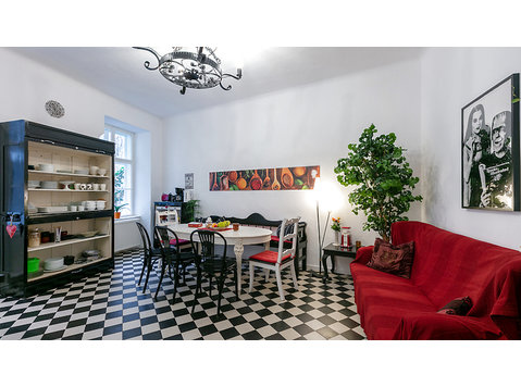 5 ROOM APARTMENT IN WIEN - 6. BEZIRK - MARIAHILF,… - Serviced apartments