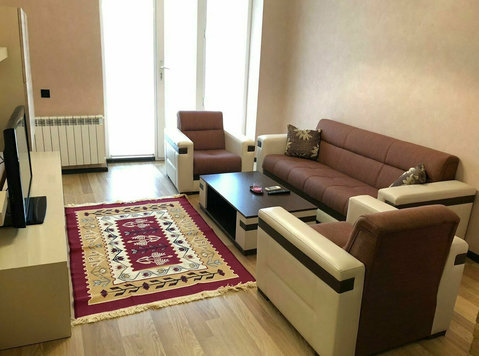 1 bedroom newly renovated apartment in City Center - Byty