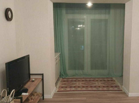 1 room apartment near Inshaatchilar mentro and 20th zone - Apartments