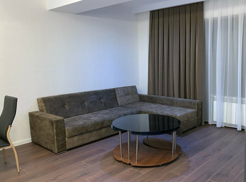 2 bedroom Park Azure modern apartment! - Lejligheder