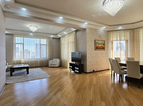 Apartment near Samed Vurgun park - Apartman Daireleri