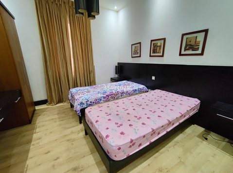 Fully Furnished I Tax | Internet | House Keeping (8) - Apartments