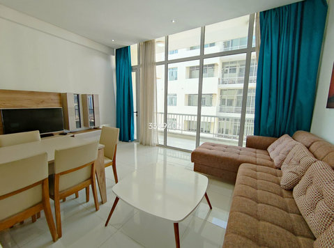 Stylish Interior+inclusive+sea view+bright+balcony (3) - Leiligheter