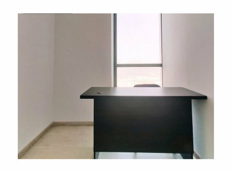 Centrally Located Office Space for Rent - Γραφείο/Εμπορικός