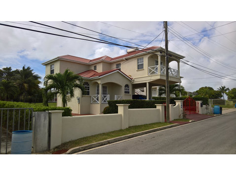 Flatio - all utilities included - Bright House in Barbados - Aluguel
