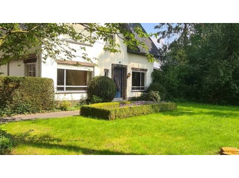 Cozy house for 8 people in Herselt - Apartments