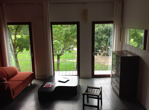 Studio in a beautiful City Park-  available August 1, 2023 - Apartemen