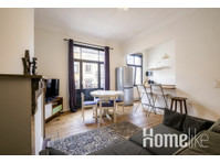 2 room bright apartment in trendy st Gilles - Apartemen