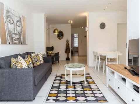 Apartment in Rue Charles Degroux - Apartmány