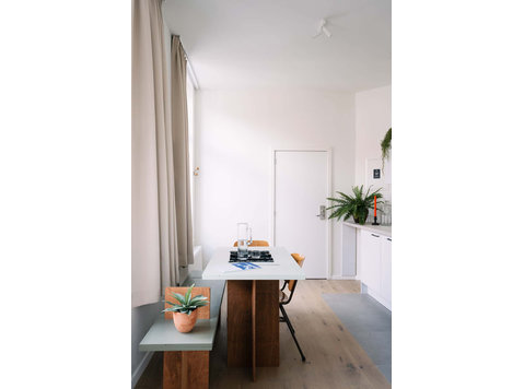 Louise 301 - Studio Apartment with Balcony - Pisos