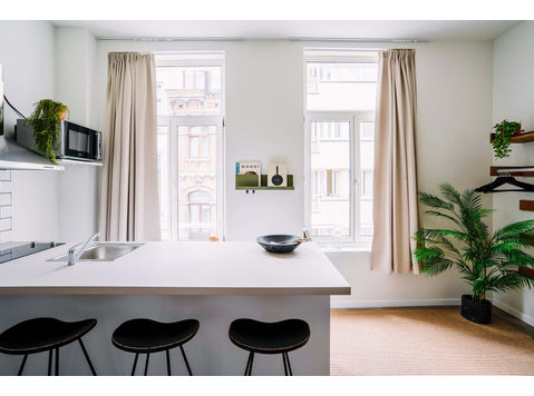 Louise 304 - Studio Apartment - Apartemen