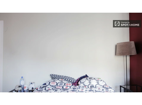 Möbliertes Zimmer in einem Apartment in Bussels City Centre - Zu Vermieten