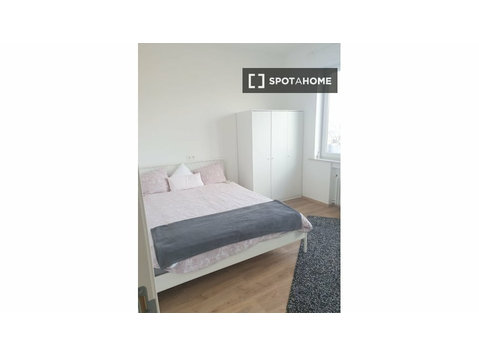 Alugar quarto em Etterbeek em apartamento completamente novo - Aluguel