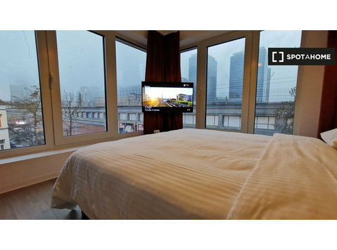 Room for rent in a residence in Brussels - الإيجار