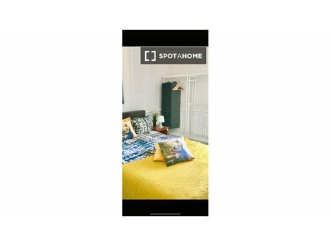 Zimmer in Wohngemeinschaft zu vermieten in Louise-Longue… - Zu Vermieten