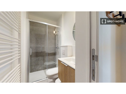 Brüksel'deki Squares'de paylaşılan oda - Kiralık