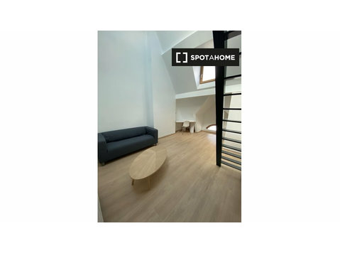 Zimmer zu vermieten in 9-Zimmer-Haus in Saint-Gilles,… - Zu Vermieten