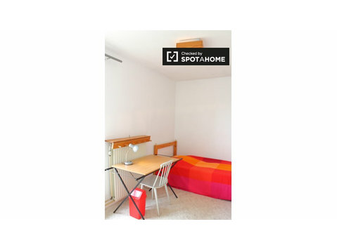 Zimmer zu vermieten in wohnungen in Wezembeek-Oppem, Brüssel - Zu Vermieten