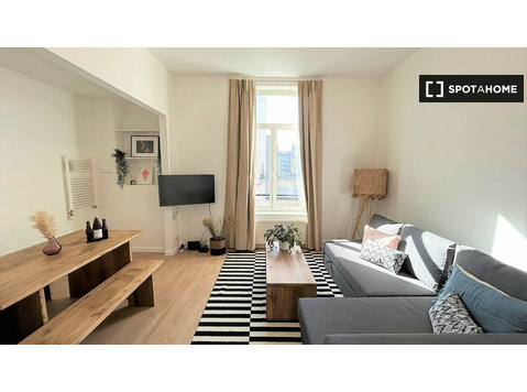 1-bedroom apartment for rent in Brussels - Căn hộ