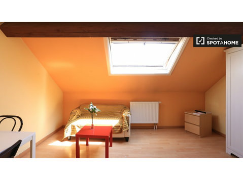 1-bedroom apartment for rent in European Quarter, Brussels - Apartments
