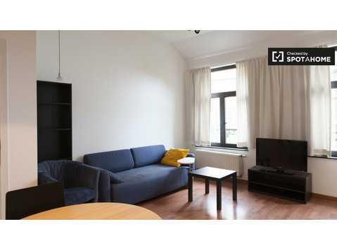 apartamento de 1 dormitorio en alquiler en Ixelles, Bruselas - Pisos