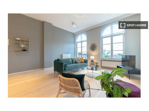 1-bedroom apartment for rent in Marollen, Brussels - شقق