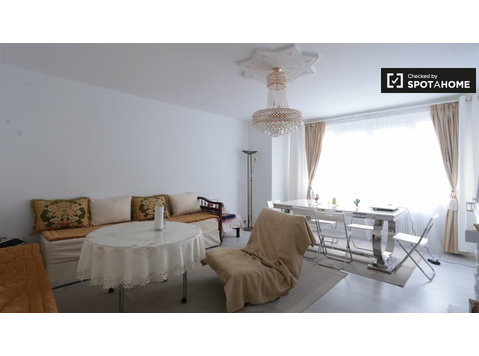 1-bedroom apartment for rent in Saint GIlles, Brussels - Apartamentos
