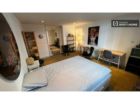 Apartamento de 1 quarto para alugar em Squares, Bruxelas. - Apartamentos