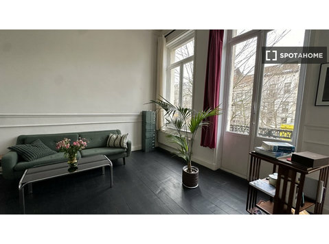 1-bedroom apartment for rent in Stalingrad, Brussels - اپارٹمنٹ