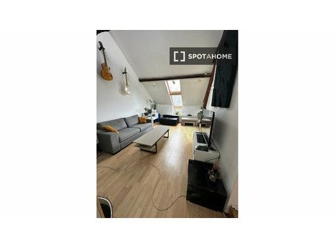 Duplex 2 chambres à louer aux professionnels à Ixelles - Appartements