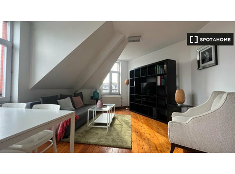 Apartamento de 2 quartos para alugar - Woluwe-Saint-Pierre,… - Apartamentos