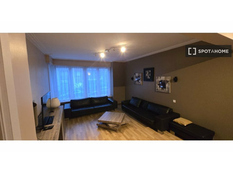 Apartamento de 2 habitaciones en alquiler en Chant… - Pisos