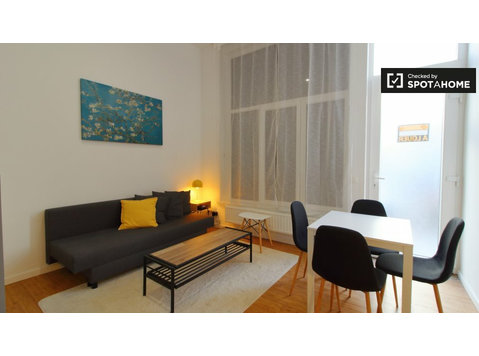 Apartamento de 2 quartos para alugar em Etterbeek, Bruxelas - Apartamentos