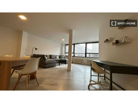 2-bedroom apartment for rent in Kuregem Bara, Brussels - Apartments