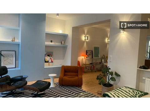Appartement 2 chambres à louer à Saint-Pierre, Bruxelles - Appartements