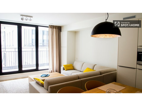 Kiralık balkonlu 2 yatak odalı daire - merkez Brüksel - Apartman Daireleri
