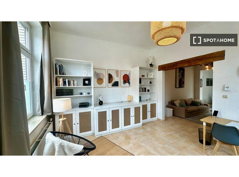 4-bedroom apartment for rent in Brussels - اپارٹمنٹ
