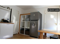 Appartamento duplex con 4 camere da letto in affitto a… - Appartamenti