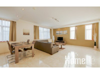 Beautiful and large 1bedroom apartment. modern - Appartamenti