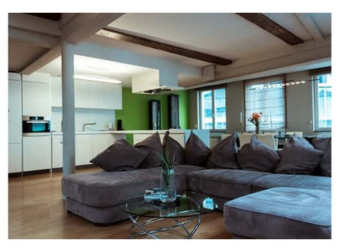 Bourse 201 - 1 Bedroom Apartment - Pisos