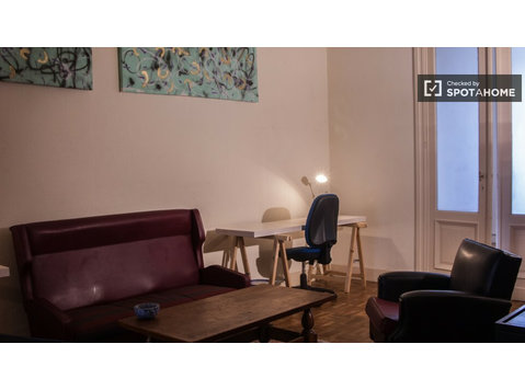 Apartamento 2 dormitorios brillante en St Gilles, Bruselas - Pisos