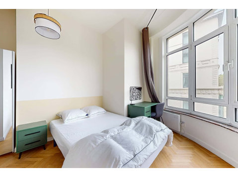Bruxelles Louise - Private Room (4) - Apartman Daireleri